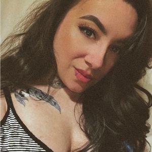 Meet your Posher, Moxie